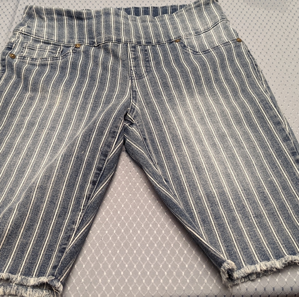 DG2 by Diane Gilman Bermuda frayed hem crop pull on pant from QVC